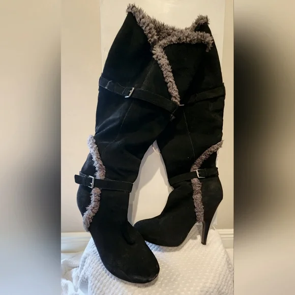 H by Halston Suede Knee High High Heeled Boots with Sheepskin. Size 10 - Picture 5 of 5